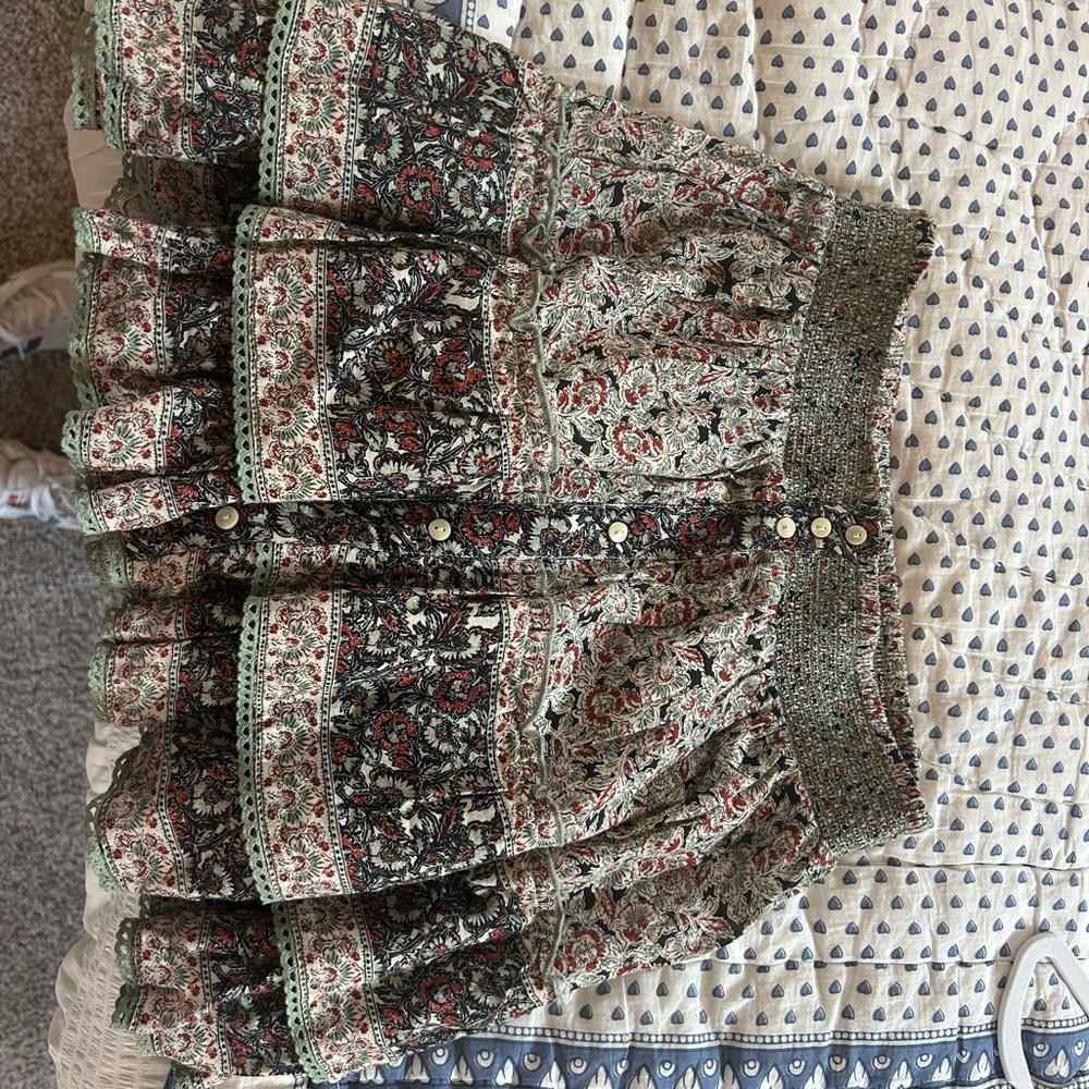 MABE Floral Patterned Skirt Size Small
